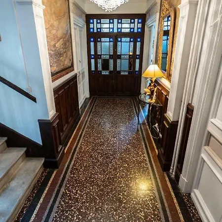 La Celine Bed & Breakfast 3*